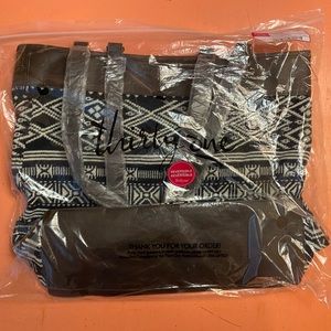 Thirty-One elephant reversible tote